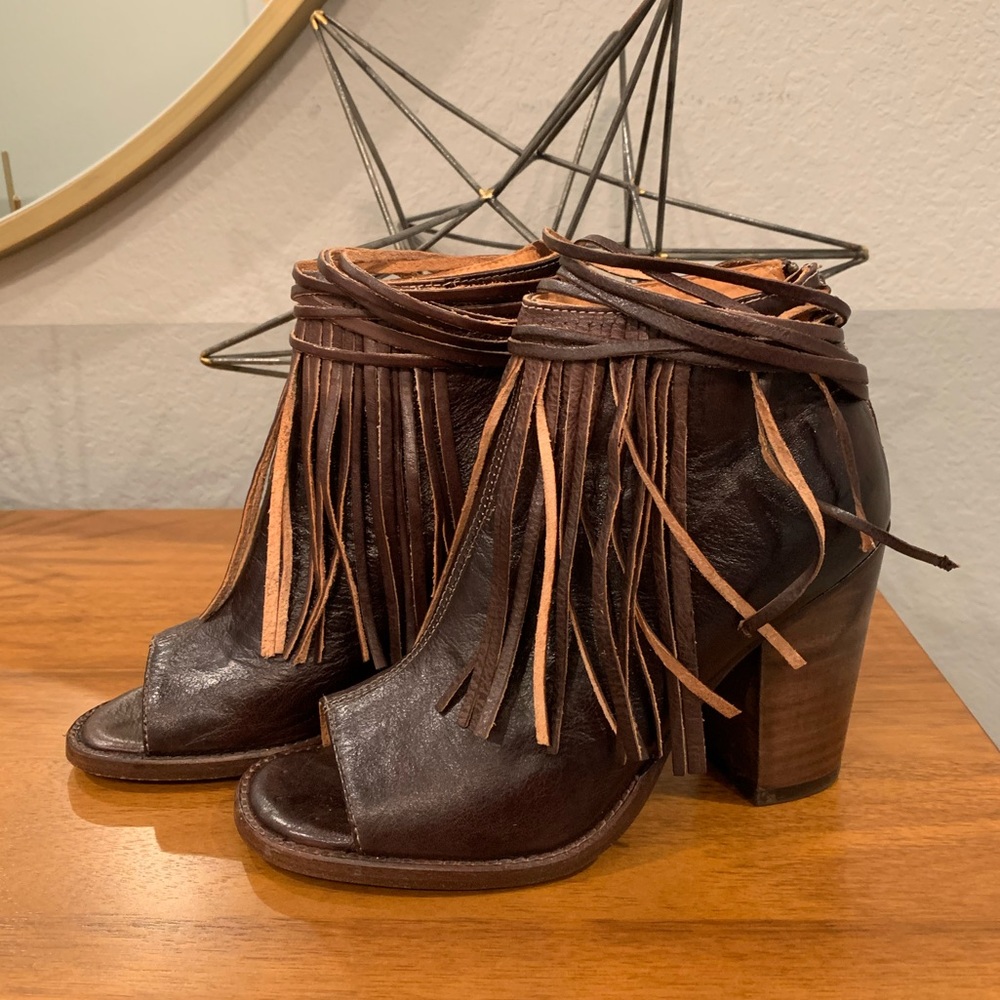 BED | STU brown leather booties